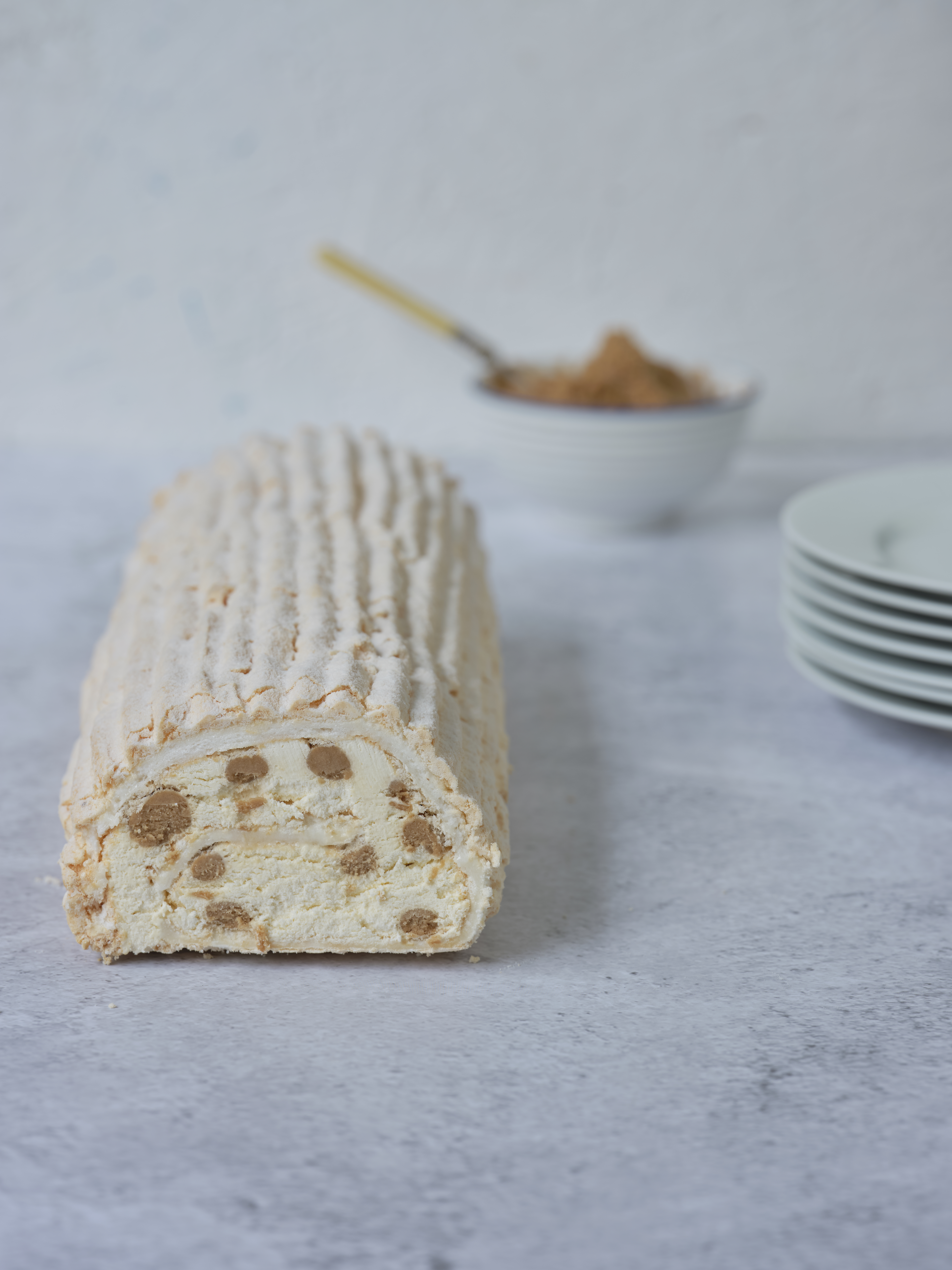 Wholesale meringue roulades