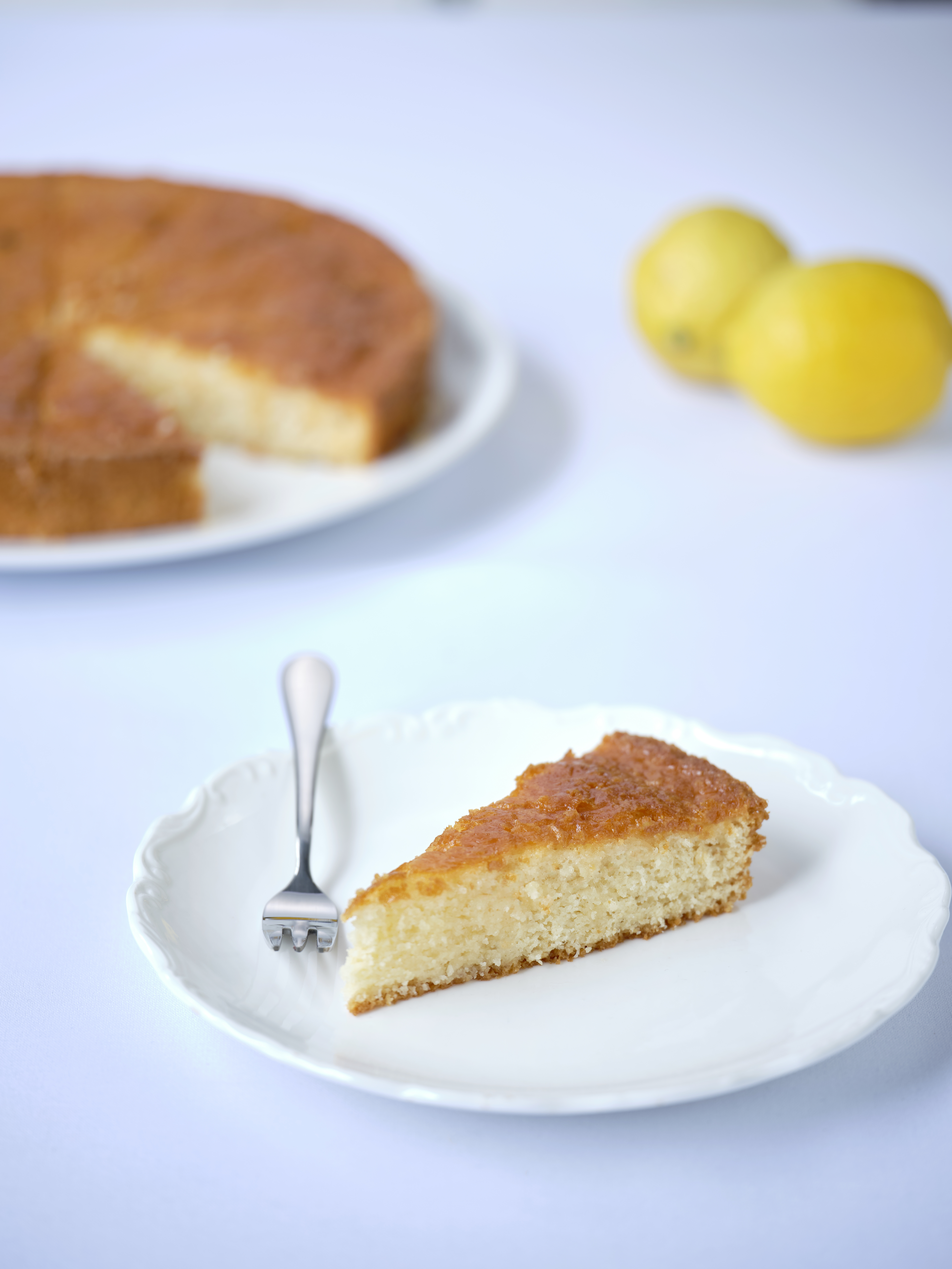 Low Sugar Lemon Drizzle Cake